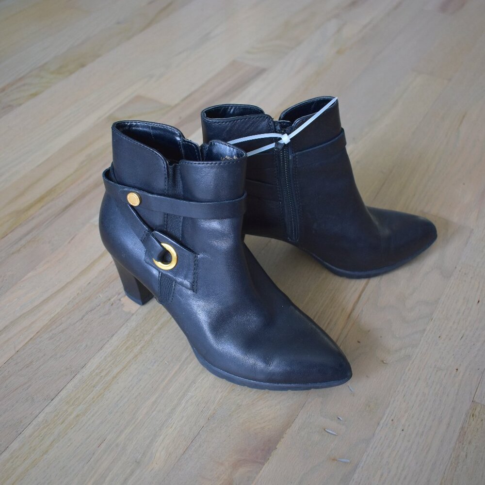 Anne Klein Womens Black Leather Chelsey Zippered Booties Size US 6M